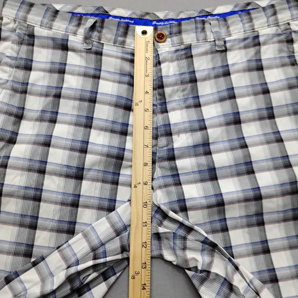 Tommy Bahama Mens Plaid Golf Shorts Blue Grey White Size 35 Flat Front